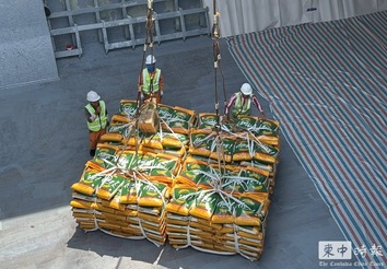 貢布港開通大米出口新通道5000噸柬埔寨大米直運菲律賓
